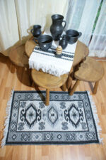 covor-traditional-culoare-1-negru-gri-dimensiunea-60x150cm-model30910.jpg