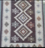 covor-traditional-culoare-3-mijloc-rosu-margini-bej-dimensiune-60-x30923.jpg